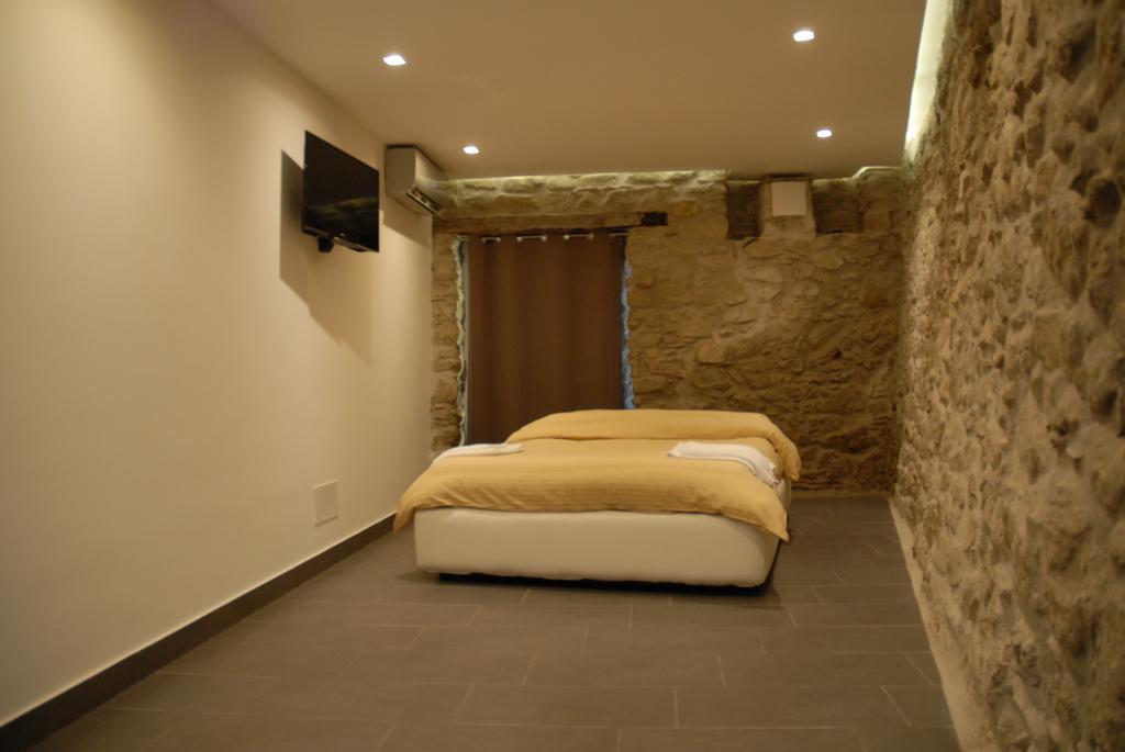 Yuba - Aragon Home Holiday Монтальбано-Эликона Экстерьер фото